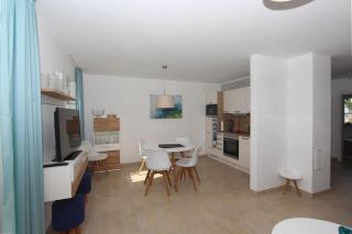 strandnahe FeWo mit Terrasse, gratis Nutzung vom AHOI Erlebnisbad und Sauna in Sellin - Rex Rugia FeWo 13-2 - Lobbe - 4