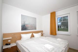 strandnahe FeWo mit Terrasse, gratis Nutzung vom AHOI Erlebnisbad und Sauna in Sellin - Rex Rugia FeWo 30-4 - Lobbe - 2
