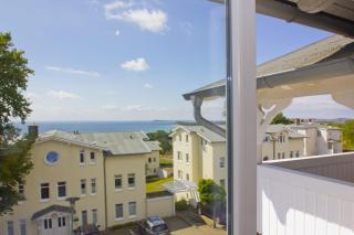 traumhafter Meerblick, schicke Ferienwohnung mit Balkon - Villa Fernsicht FeWo 12 - Göhren - 1