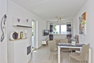 traumhafter Meerblick, schicke Ferienwohnung mit Balkon - Villa Fernsicht FeWo 12 - Göhren - 4