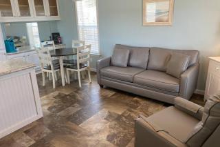 Cozy Tiny Home Near Disney World & Orlando Parks! - 6