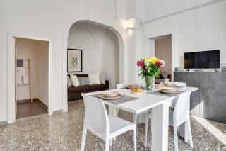 GuestHost - Mirror House Central Apartment - Ostuni - 9