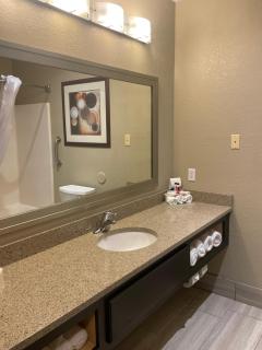 Stay Suites formerly known as Days Inn & Suites by Wyndham La Crosse-Onalaska - Onalaska - 3