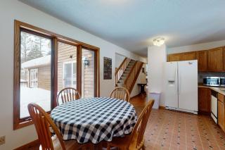 Turner Cottage - Lakeside - 2
