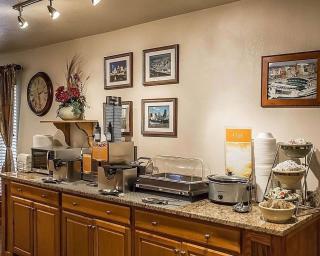Quality Inn & Suites Cincinnati I-275 - Springdale - 1