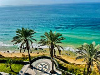 Blue in the sea - Netanya - 6