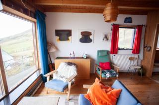 Idyllic Vacation Home with a Breathtaking View - Bøur - 6