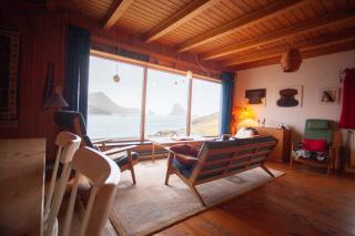 Idyllic Vacation Home with a Breathtaking View - 4