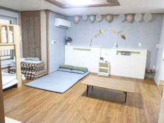 HY Choi Hostel - Seogwipo - 1