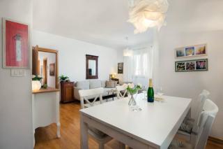DUPLEX + garage - 2