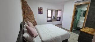 Maria's GuestHouse - Uphill View of Nazareth F - 2