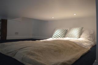 Grooms House - 6