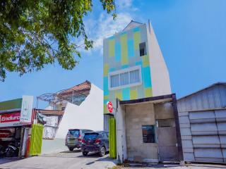 Super OYO Capital O 90336 Olive Guest House - Surabaia - 5