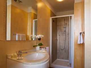 Hotel Benaco - 9