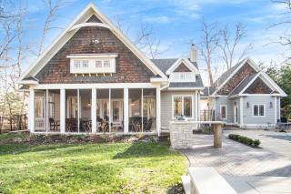 Putter's Pool House - Grand Beach - 7