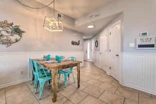 Coastal Condo with Pool - Walk to Destin Beach! - Destin - 4