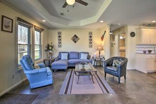 Kayaks and Boat Slip Waterfront Hot Springs Home! - 7