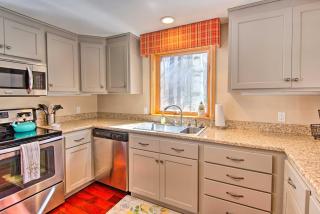 Wooded Waterfront Grantham Home Less Than 10 Mi to Ski! - Grantham - 2