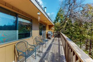 Sierra Swiss Chalet - Shaver Lake - 9