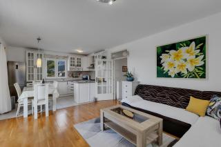 Apartment PINE FINE with FREE PARKING - Makarska - 0