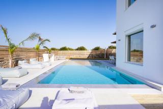 Sardines Luxury Villas - Analipsi - 7