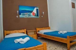 Petini's Place - Fira - 8