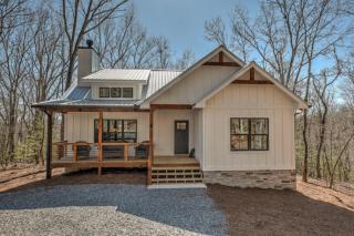 Farmhouse on Pine Terrace - Blue Ridge - 0