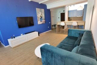 Sunny Blue Apartment - 0