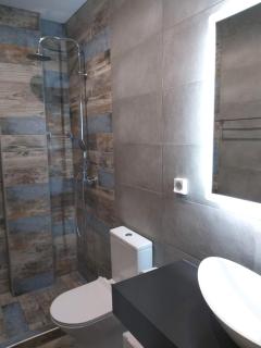 Pillbox Seafront Studios and Apartments - Kardamaina - 2