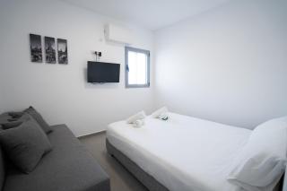 Yam Suf By Sun and View - 2