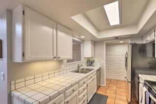 Tucson Townhome with Private Patio and Mtn Views! - Tucson - 2