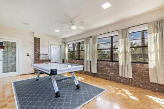 4 Mi to Lake Worth Pier Waterfront Gem with Hot Tub - 8