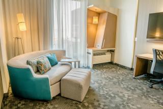 Courtyard by Marriott Fargo - Fargo - 3