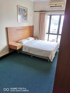 Zoomma Marina Court Condo - 5