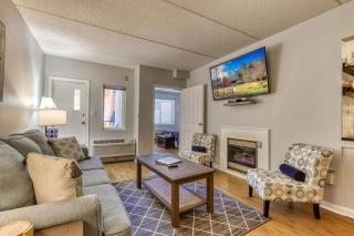 Maple Trails, WIFI, 560 FREE tickets each paid day, Gatlinburg!!! - 0