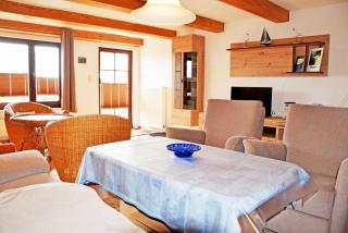Ferienhaus mit Reetdach und Seebli - Groß Zicker - 1