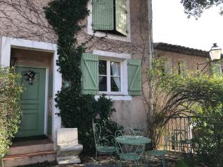 L'ombre de la Glycine du Golfe de Saint Tropez - Gassin - 9