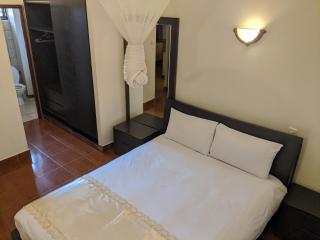 Prestige Hotel Suites - 7