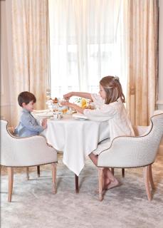 Four Seasons Hotel George V Paris - 1