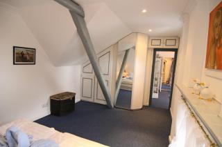 Sybille im alten Friesenhaus - Westerland - 2