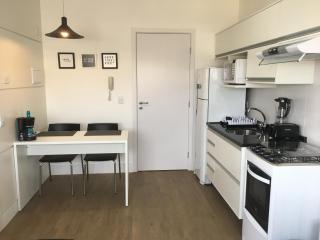 709- Apartamento Decorado Encantador, mobiliado, amplo, cozinha completa, Excelente localização no Rebouças - Curitiba - 7