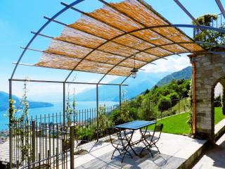 Villa VaLuRi vista magnifica sul Lago di Como Appartamento piano terra - Vercana - 0