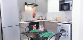 Secure, Self-catering Studio in Sunninghill, Sandton - 8