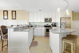Gateway Grand - 2