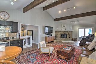 Luxury Retreat with Sauna 6 Mi to Ski Resort! - 4