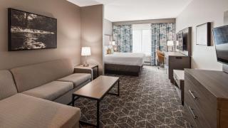 Best Western Plus Lawrenceburg - Lawrenceburg - 3