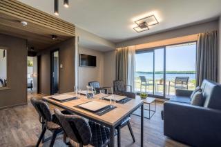 Golden Lakes Hotel - 6
