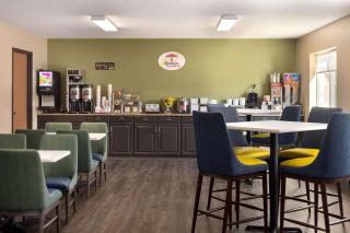Super 8 by Wyndham Sioux Falls - Sioux Falls - 4