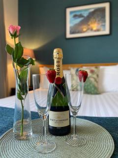 Parker House Beach & Golf Portrush Free parking - 4