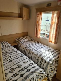 Golden Palm - Meadow Lakes - Chapel Saint Leonards - 7